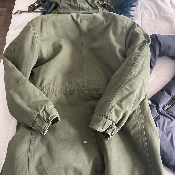 Army Green with Blue Fur - Picture 4 of 4